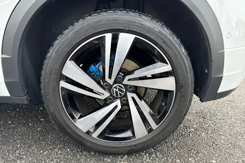 MM72EAG Volkswagen T-Roc 1.5 TSI R-Line 5dr Thumbnail #12