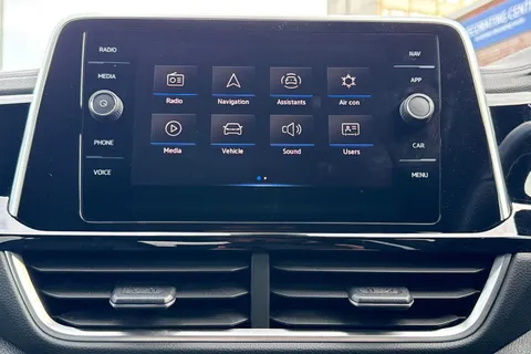 MM72EAG Volkswagen T-Roc 1.5 TSI R-Line 5dr Thumbnail #17