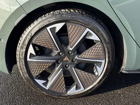 MF75LUR CUPRA Born 240kW e-Boost VZ First Edition 79kWh 5dr Auto Thumbnail #22