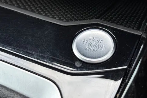 MM72EAG Volkswagen T-Roc 1.5 TSI R-Line 5dr Thumbnail #42