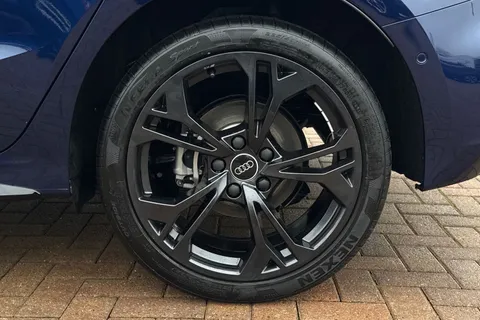 LR75DLD Audi A3 40 TFSI e Black Edition 5dr S Tronic Thumbnail #13