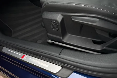 LR75DLD Audi A3 40 TFSI e Black Edition 5dr S Tronic Thumbnail #33