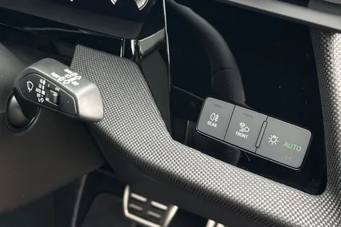 LR75DLD Audi A3 40 TFSI e Black Edition 5dr S Tronic Thumbnail #44