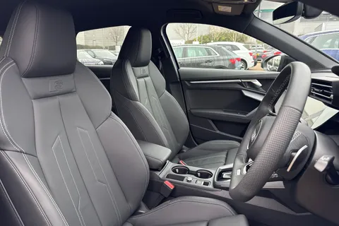 LR75DLD Audi A3 40 TFSI e Black Edition 5dr S Tronic Thumbnail #45