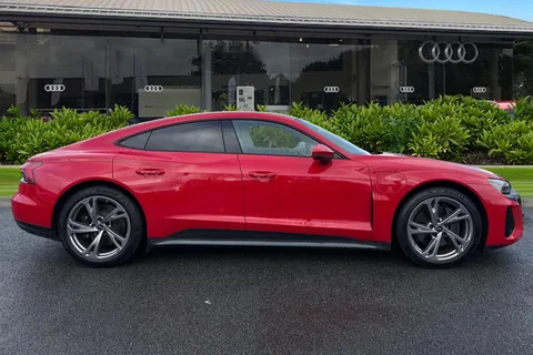 NA22EPC Audi e-tron GT 93.4kWh Auto quattro 4dr Thumbnail #4
