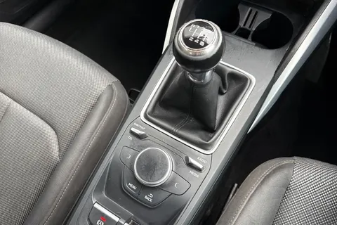 PL18TFY Audi Q2 1.4 TFSI Sport 5dr Thumbnail #23