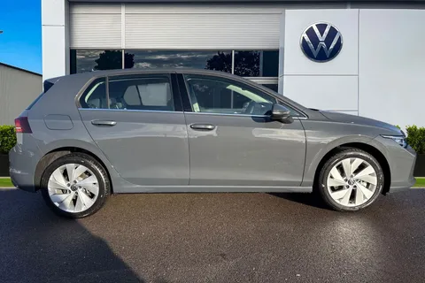 KM75BVX Volkswagen Golf 1.5 TSI 204 Style eHybrid 5dr DSG Thumbnail #4