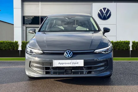 KM75BVX Volkswagen Golf 1.5 TSI 204 Style eHybrid 5dr DSG Thumbnail #6