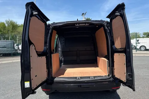 DA25FKH Volkswagen Caddy C20 Cargo Commerce Pro SWB 122 PS 2.0 TDI 7sp DSG Thumbnail #6