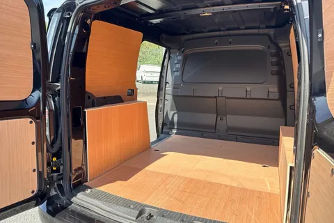 DA25FKH Volkswagen Caddy C20 Cargo Commerce Pro SWB 122 PS 2.0 TDI 7sp DSG Thumbnail #30