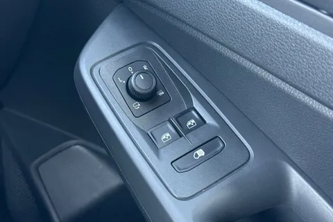 DA25FKH Volkswagen Caddy C20 Cargo Commerce Pro SWB 122 PS 2.0 TDI 7sp DSG Thumbnail #43