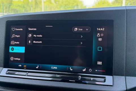 DA25FKH Volkswagen Caddy C20 Cargo Commerce Pro SWB 122 PS 2.0 TDI 7sp DSG Thumbnail #52