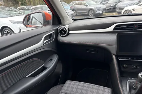 VU23UTG MG Mg Zs 1.5 VTi-TECH Excite Euro 6 (s/s) 5dr Thumbnail #16