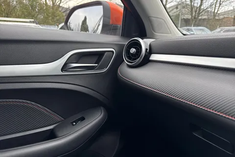 VU23UTG MG Mg Zs 1.5 VTi-TECH Excite Euro 6 (s/s) 5dr Thumbnail #39