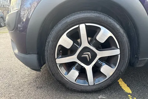 LN17VHL Citroën C4 Cactus 1.6 BlueHDi Flair Edition 5dr [non Start Stop] Thumbnail #22