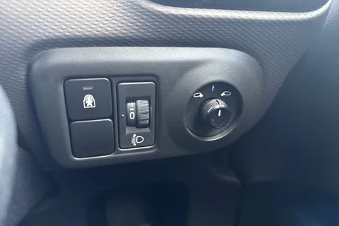 LN17VHL Citroën C4 Cactus 1.6 BlueHDi Flair Edition 5dr [non Start Stop] Thumbnail #29