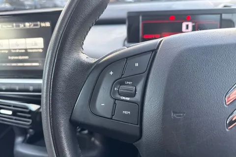 LN17VHL Citroën C4 Cactus 1.6 BlueHDi Flair Edition 5dr [non Start Stop] Thumbnail #39