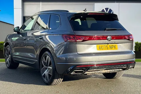 2 of 50 for Volkswagen Touareg 3.0 V6 TDI 4Motion 286 black Edition 5dr Tip Auto | Tow Bar | Heated Seats
