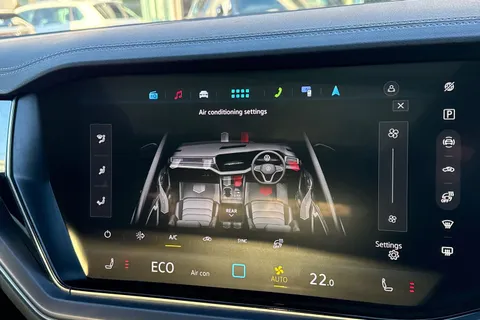 22 of 50 for Volkswagen Touareg 3.0 V6 TDI 4Motion 286 black Edition 5dr Tip Auto | Tow Bar | Heated Seats