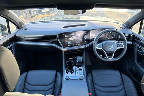 41 of 50 for Volkswagen Touareg 3.0 V6 TDI 4Motion 286 black Edition 5dr Tip Auto | Tow Bar | Heated Seats