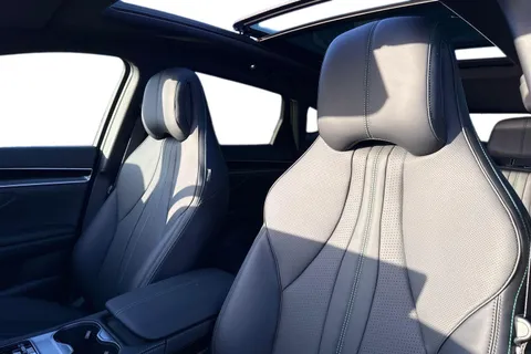  BYD Seal U 1.5 DM-i 18.3kWh Boost CVT Auto Euro 6 (s/s) 5dr Thumbnail #11