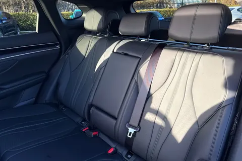  BYD Seal U 1.5 DM-i 18.3kWh Boost CVT Auto Euro 6 (s/s) 5dr Thumbnail #14