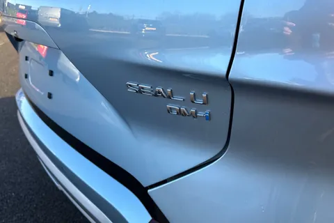  BYD Seal U 1.5 DM-i 18.3kWh Boost CVT Auto Euro 6 (s/s) 5dr Thumbnail #33