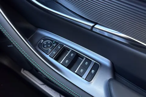  BYD Seal U 1.5 DM-i 18.3kWh Boost CVT Auto Euro 6 (s/s) 5dr Thumbnail #46