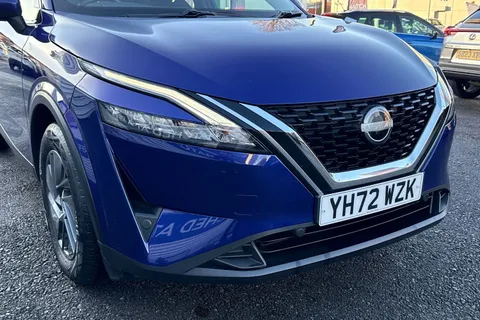 YH72WZK Nissan Qashqai 1.3 DIG-T MHEV Acenta Premium XTRON Euro 6 (s/s) 5dr Thumbnail #9