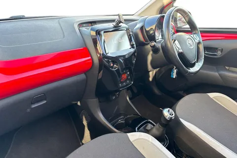 WN17DDV Toyota Aygo 1.0 VVT-i x-style Euro 6 5dr Thumbnail #10