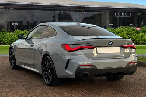 DY23LKE BMW 4 Series 2.0 420i M Sport Auto xDrive Euro 6 (s/s) 2dr Thumbnail #3