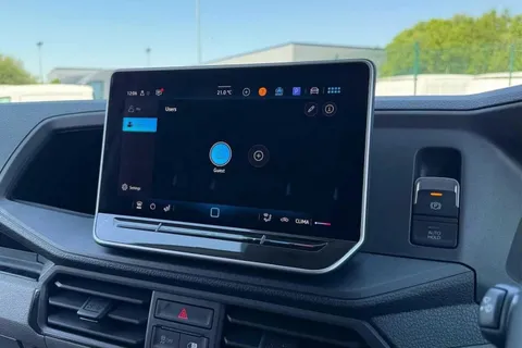 DG75CHC Volkswagen Crafter Cr35 Commerce Tdi CR35 Commerce MWB 140 PS FWD  - 25 Model Year/Business Pack Thumbnail #56