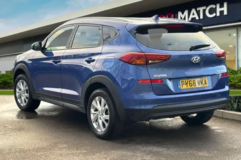 PY68WKA Hyundai Tucson 1.6 GDi SE Nav 5dr 2WD Thumbnail #2
