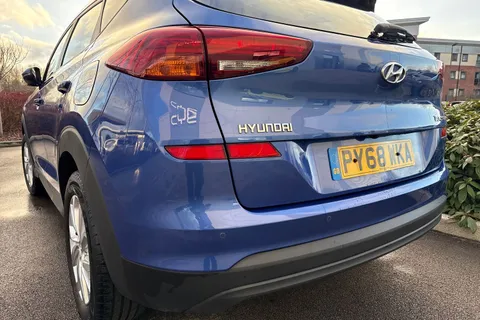 PY68WKA Hyundai Tucson 1.6 GDi SE Nav 5dr 2WD Thumbnail #7