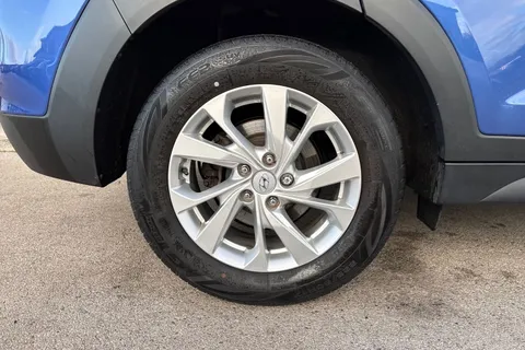 PY68WKA Hyundai Tucson 1.6 GDi SE Nav 5dr 2WD Thumbnail #9