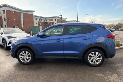 PY68WKA Hyundai Tucson 1.6 GDi SE Nav 5dr 2WD Thumbnail #24