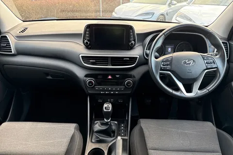 PY68WKA Hyundai Tucson 1.6 GDi SE Nav 5dr 2WD Thumbnail #30