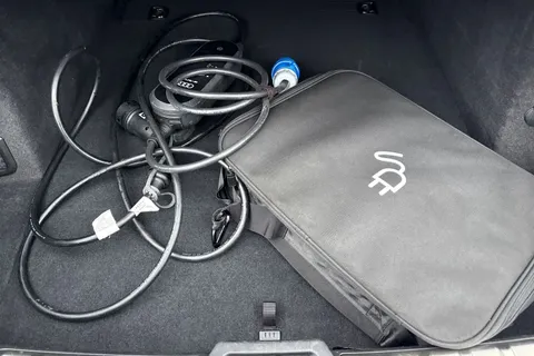 KR71NFT Audi e-tron GT 93.4kWh Vorsprung Auto quattro 4dr Thumbnail #8