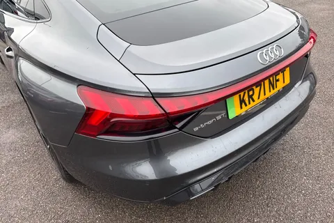 KR71NFT Audi e-tron GT 93.4kWh Vorsprung Auto quattro 4dr Thumbnail #9