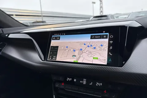 KR71NFT Audi e-tron GT 93.4kWh Vorsprung Auto quattro 4dr Thumbnail #18