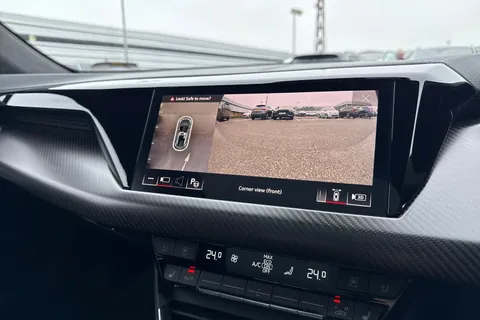 KR71NFT Audi e-tron GT 93.4kWh Vorsprung Auto quattro 4dr Thumbnail #33