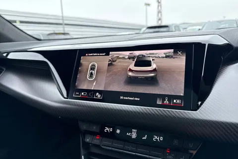 KR71NFT Audi e-tron GT 93.4kWh Vorsprung Auto quattro 4dr Thumbnail #35