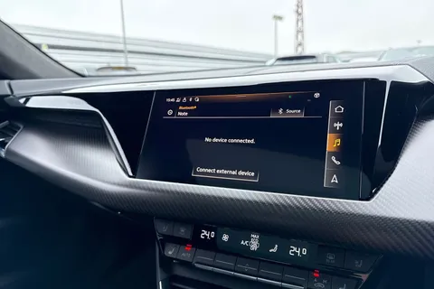 KR71NFT Audi e-tron GT 93.4kWh Vorsprung Auto quattro 4dr Thumbnail #40