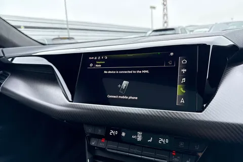 KR71NFT Audi e-tron GT 93.4kWh Vorsprung Auto quattro 4dr Thumbnail #42