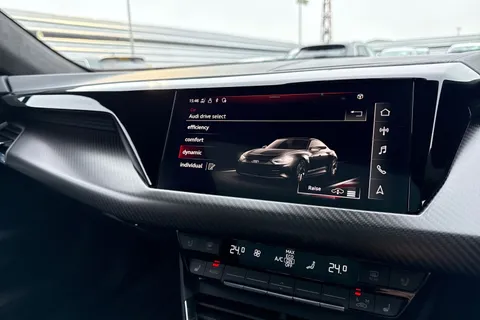 KR71NFT Audi e-tron GT 93.4kWh Vorsprung Auto quattro 4dr Thumbnail #47