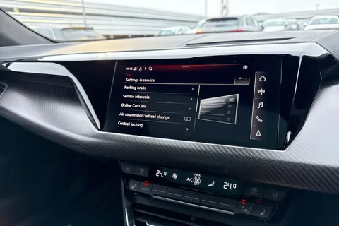 KR71NFT Audi e-tron GT 93.4kWh Vorsprung Auto quattro 4dr Thumbnail #51