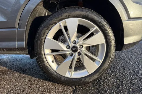 11 of 65 for Audi Q2 1.5 TFSI CoD 35 S line Euro 6 (s/s) 5dr