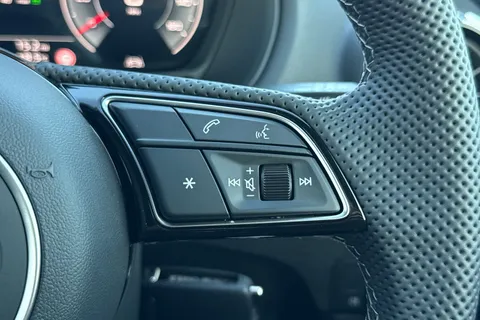 48 of 65 for Audi Q2 1.5 TFSI CoD 35 S line Euro 6 (s/s) 5dr