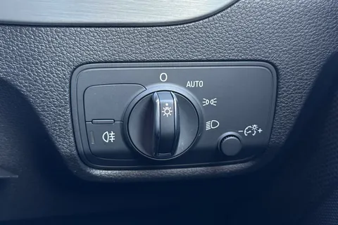 53 of 65 for Audi Q2 1.5 TFSI CoD 35 S line Euro 6 (s/s) 5dr