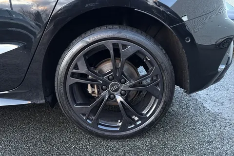 LR75ECC Audi A3 Black Edition TFSI e  204 PS S tronic Thumbnail #12